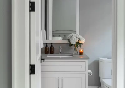 wall art and decor for bathrooms